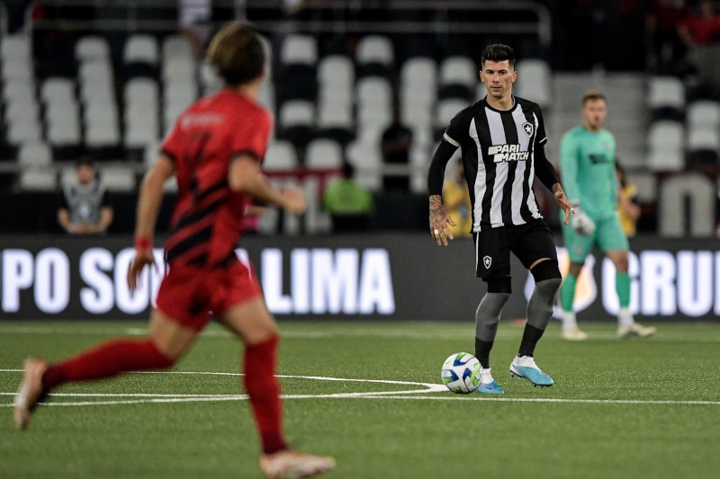 Gols de Botafogo 1 x 0 Athletico-PR pelas oitavas de final da Copa do Brasil