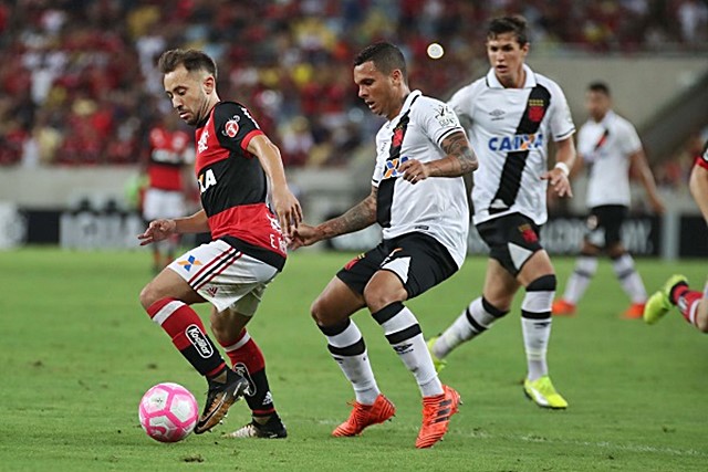 Onde assistir Vasco x Flamengo ao vivo hoje pelo Brasileirão