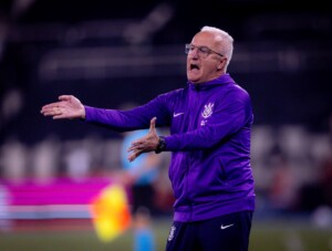 Qual a real disputa do Corinthians no Brasileirão 2025?
