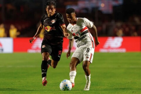 São Paulo quebra jejum de 10 jogos, bate Bragantino e chega a 30 pontos no Brasileirão