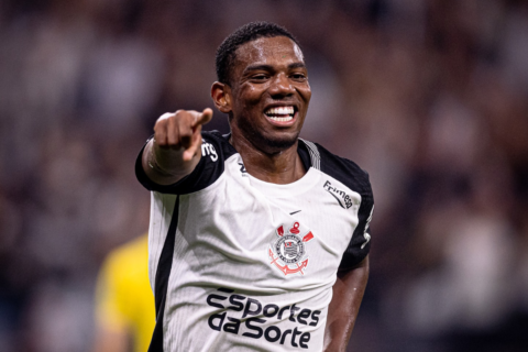 Reforço de última hora! Corinthians corre contra o tempo e pode ter André escalado no mata-mata contra o Estudiantes