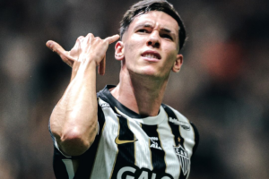 Atlético-MG leva 2 gols fora de casa, mas garante vaga e encara o Boca Juniors na final da Sul-Americana