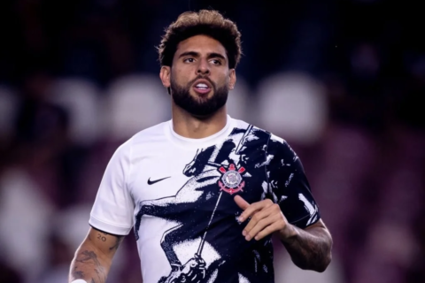 Vira, virou! Corinthians é atropelado pelo Vasco, vê Internacional vencer e entra na zona de rebaixamento