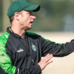 Coritiba cansa de apanhar e demite Fernando Seabra após derrota para o Grêmio